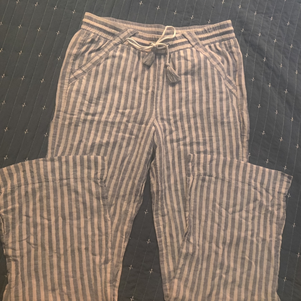 3/$20 JOLT blue and White Striped Pants